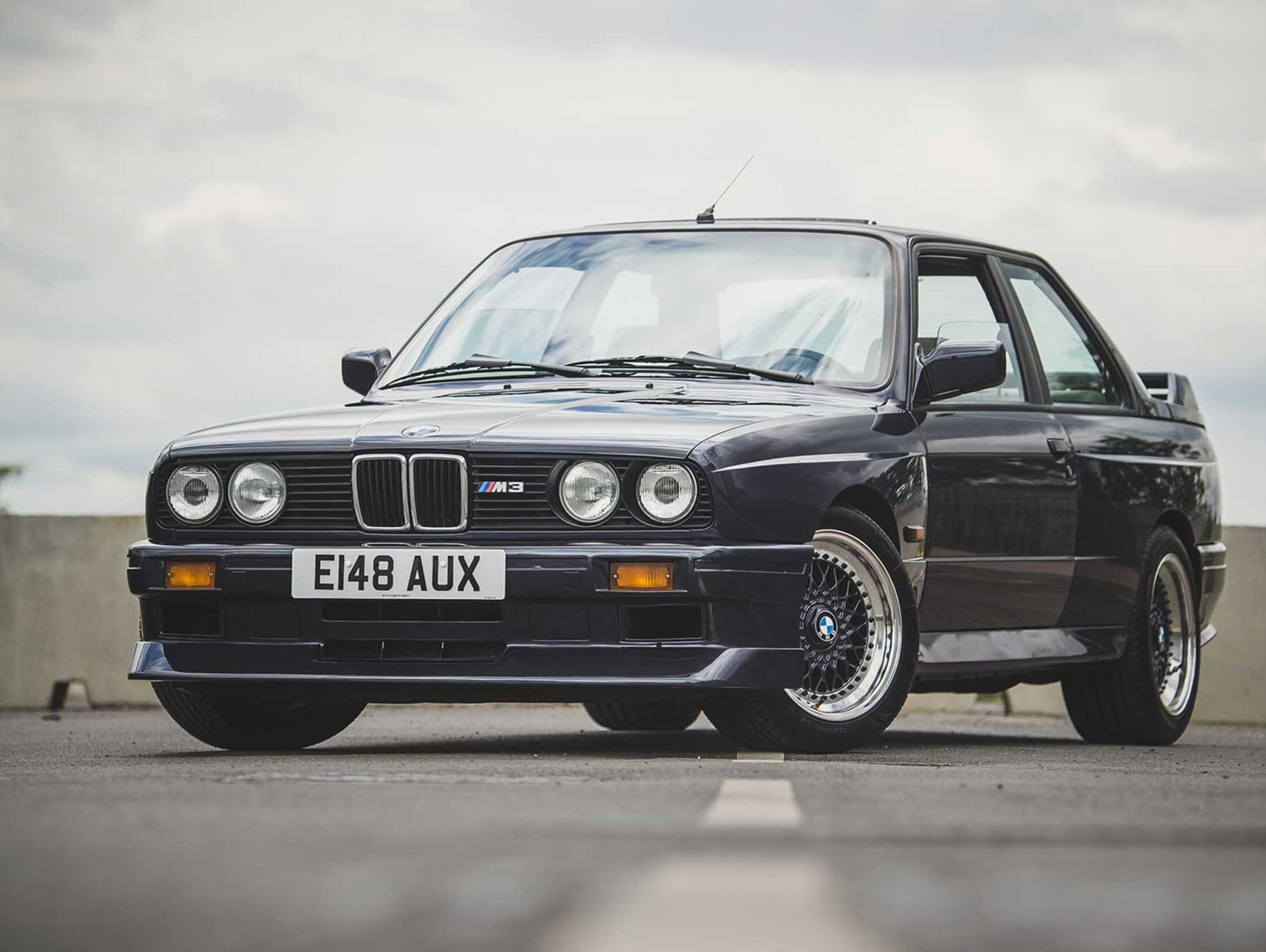 https://imgr1.auto-motor-und-sport.de/BMW-M3-EVO-II-E30-1988--jsonLd4x3-408494f1-1701067.jpg