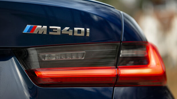 BMW M340i xDrive, Emblem