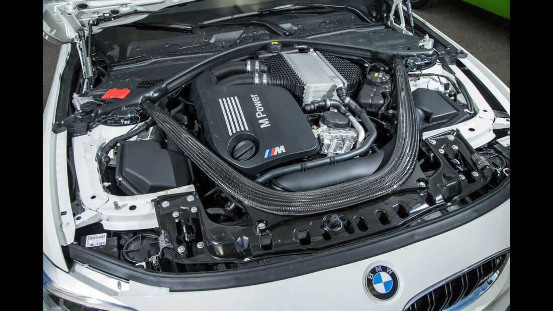 BMW M4 Coupé, Motor