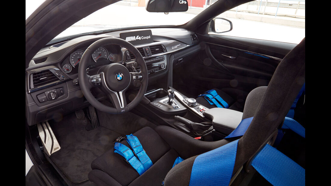 BMW M4 Coupé Safety Car, Cockpit