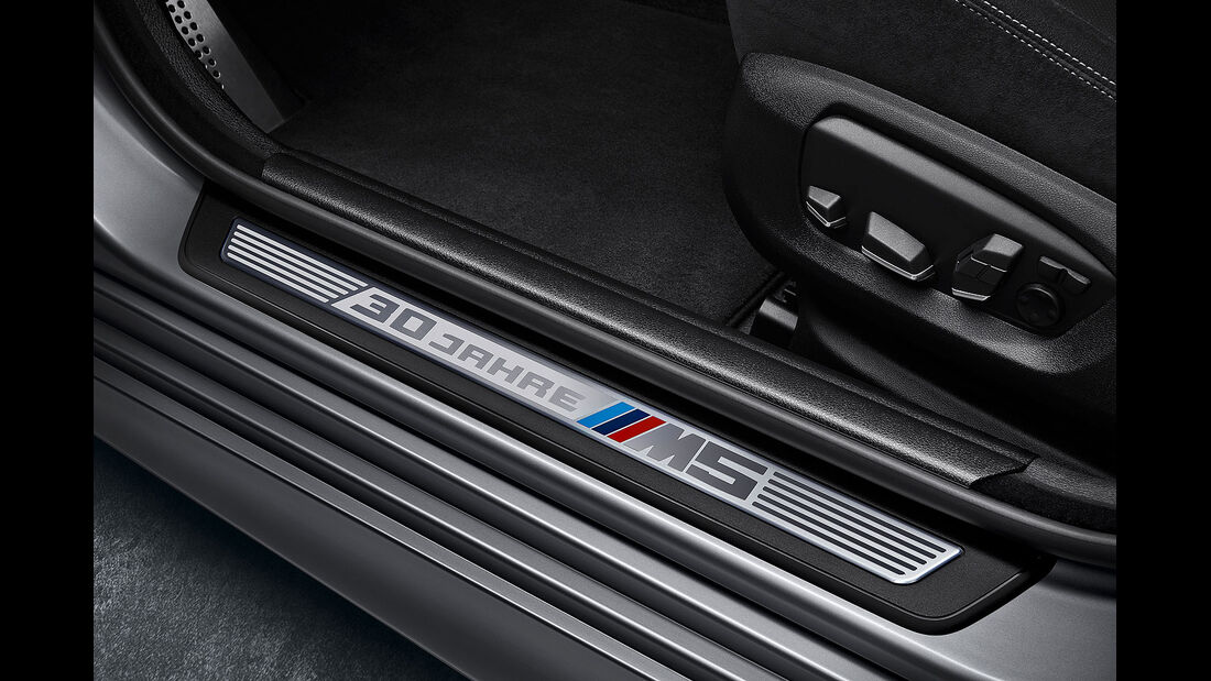BMW M5 30 Jahre Sondermodell Sperrfrist 7.5.2014 00.00 Uhr