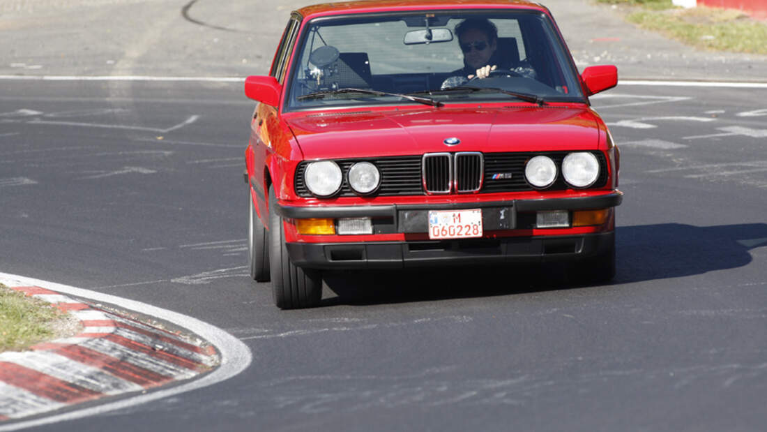 BMW M5 auf dem Nürburgring vom M1Motor bis zum V10 auto motor und sport