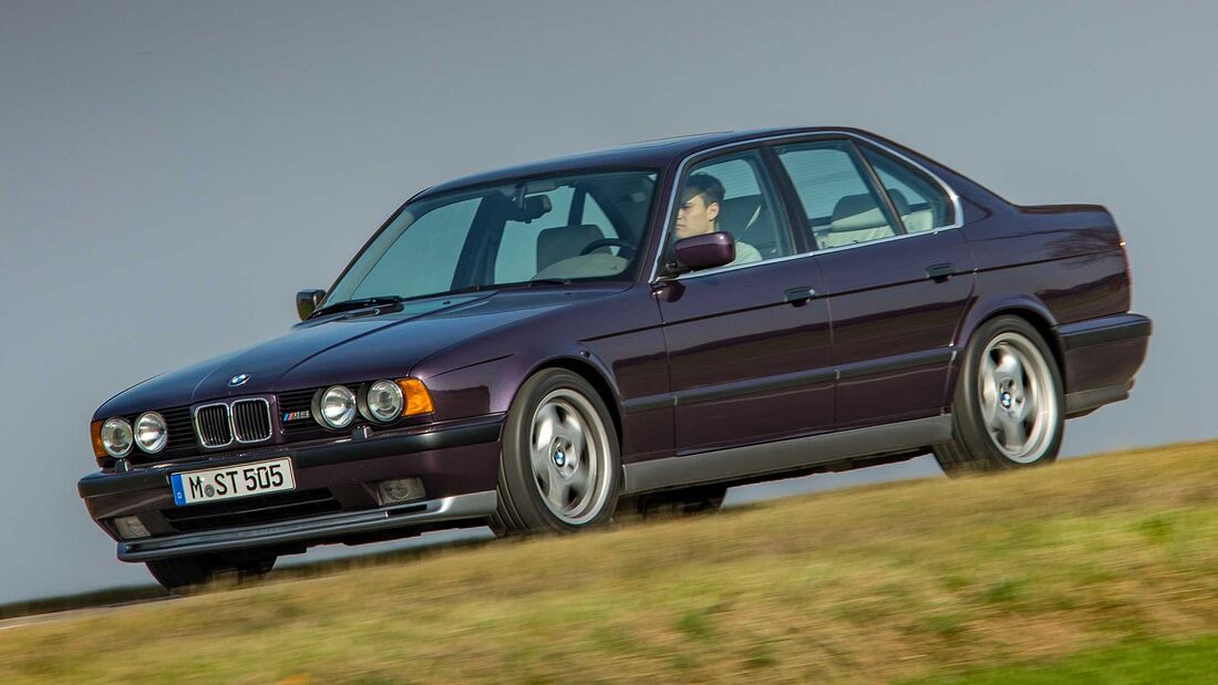 BMW M5 (E34)