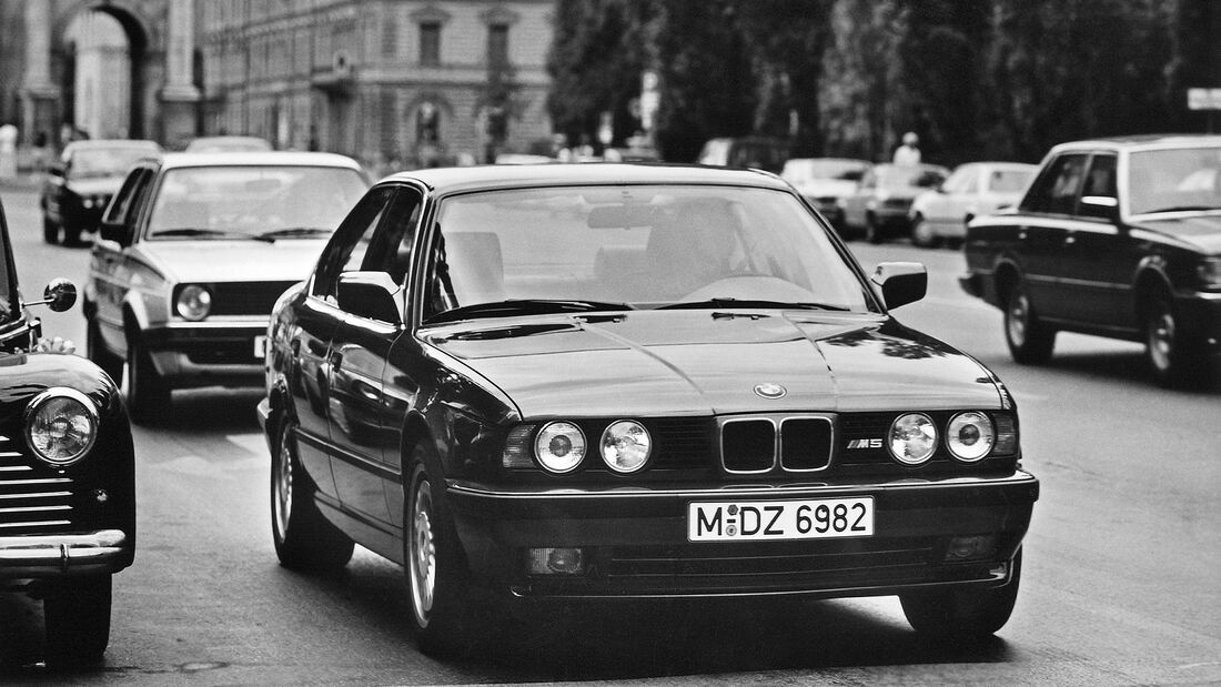 BMW M5 E34 