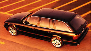 BMW M5 (E34) 