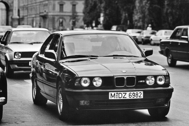 BMW M5 E34 