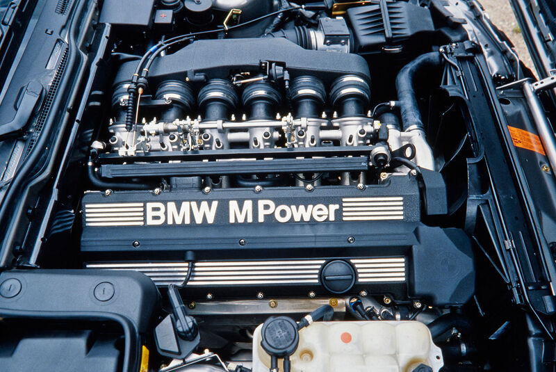 BMW M5 E34 (1988) im Test von auto motor und sport