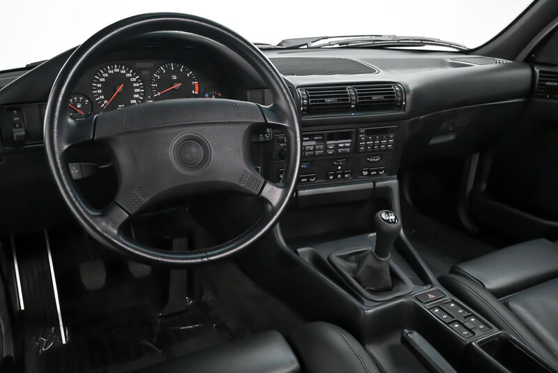 BMW M5 E34 Limousine (1991) Cockpit