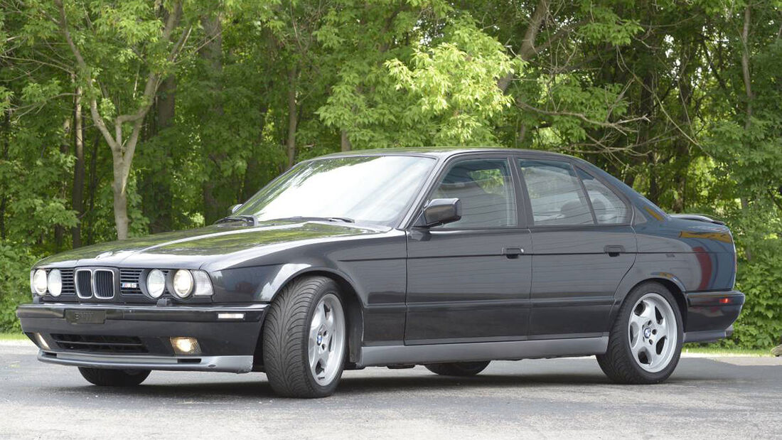 BMW M5 E34 V12