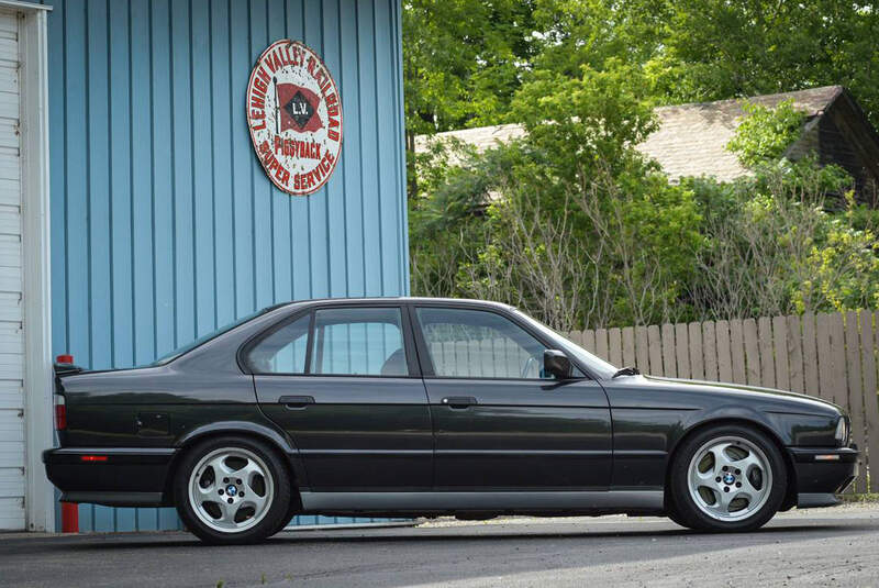 BMW M5 E34 V12