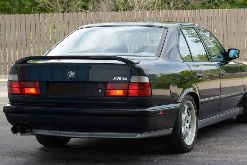 BMW M5 E34 V12