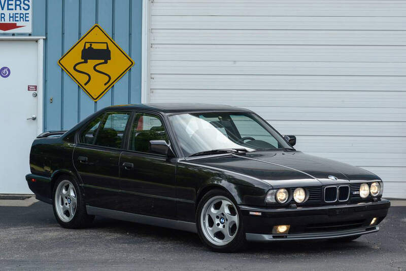 BMW M5 E34 V12