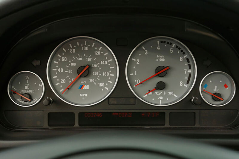 BMW M5 E39 (2003) 746 miles Imola red