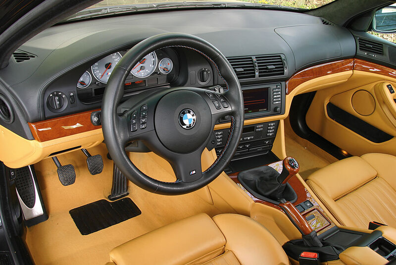 BMW M5 E39, Cockpit