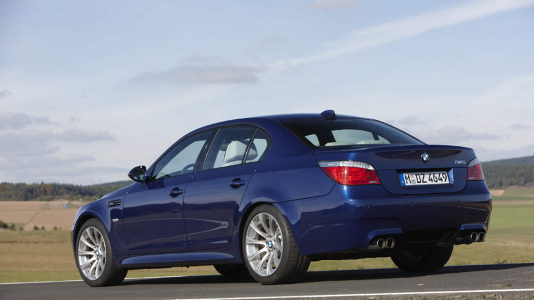 BMW M5 auf dem Nürburgring vom M1Motor bis zum V10 auto motor und sport