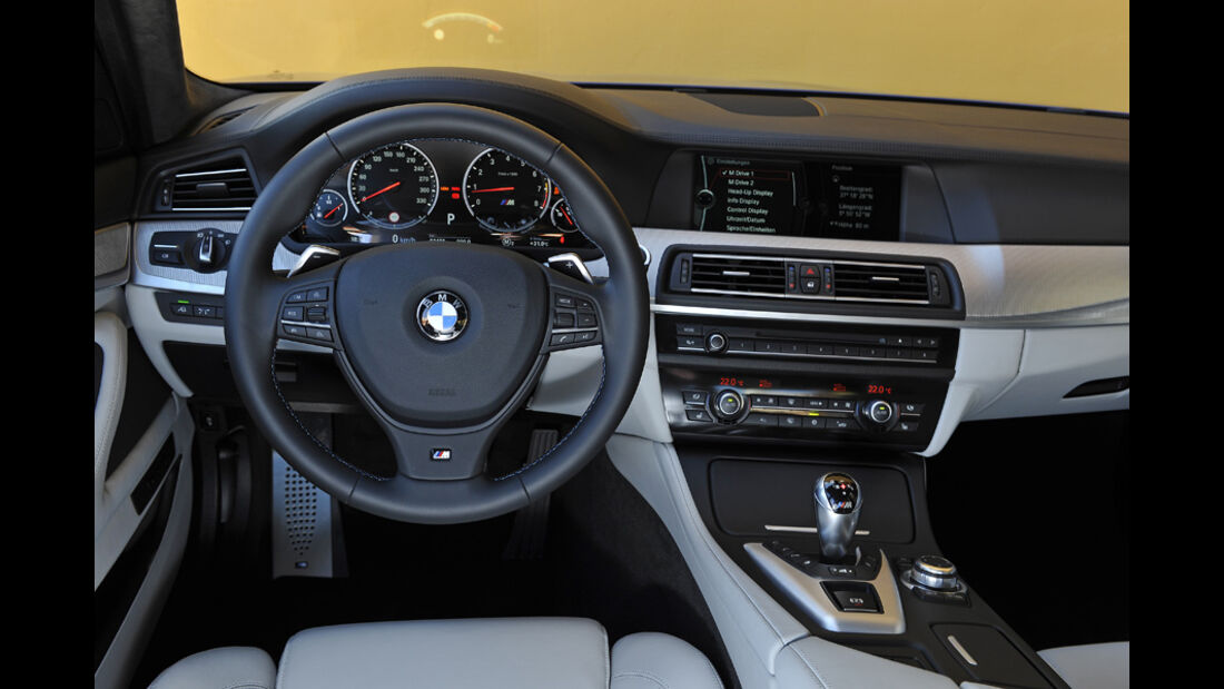 BMW M5, Innenraum