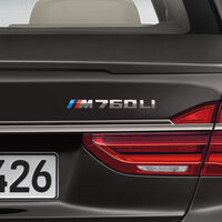 BMW M760Li