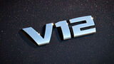 BMW V12 Logo Schriftzug