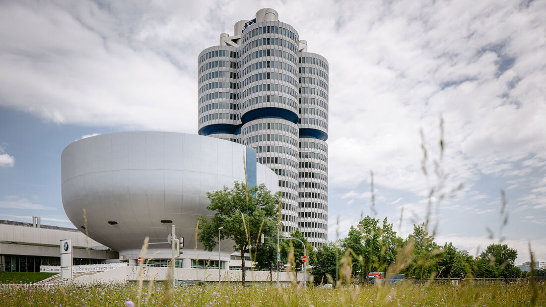 BMW Vierzylinder Hochhaus München Zentrale