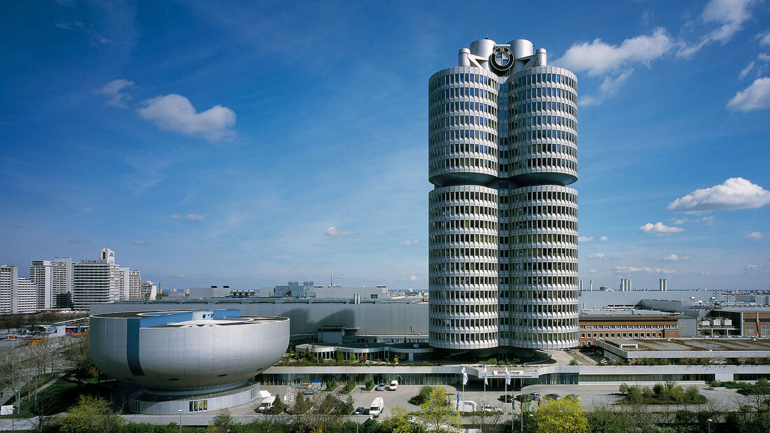 BMW Vierzylinder Hochhaus München Zentrale