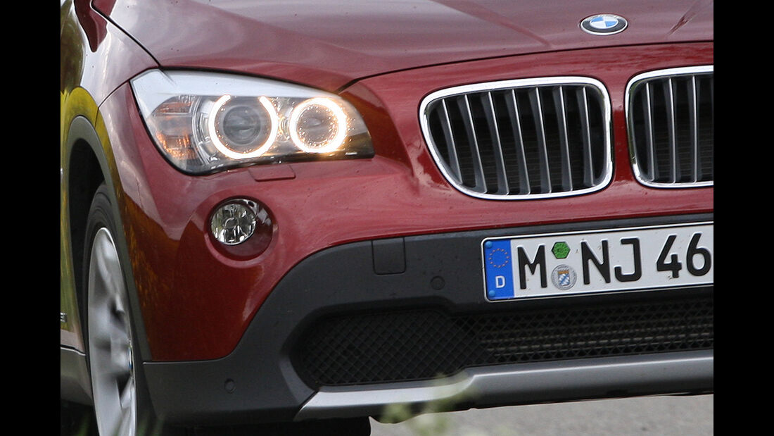 BMW X1 23d x-Drive, SUV, Scheinwerfer