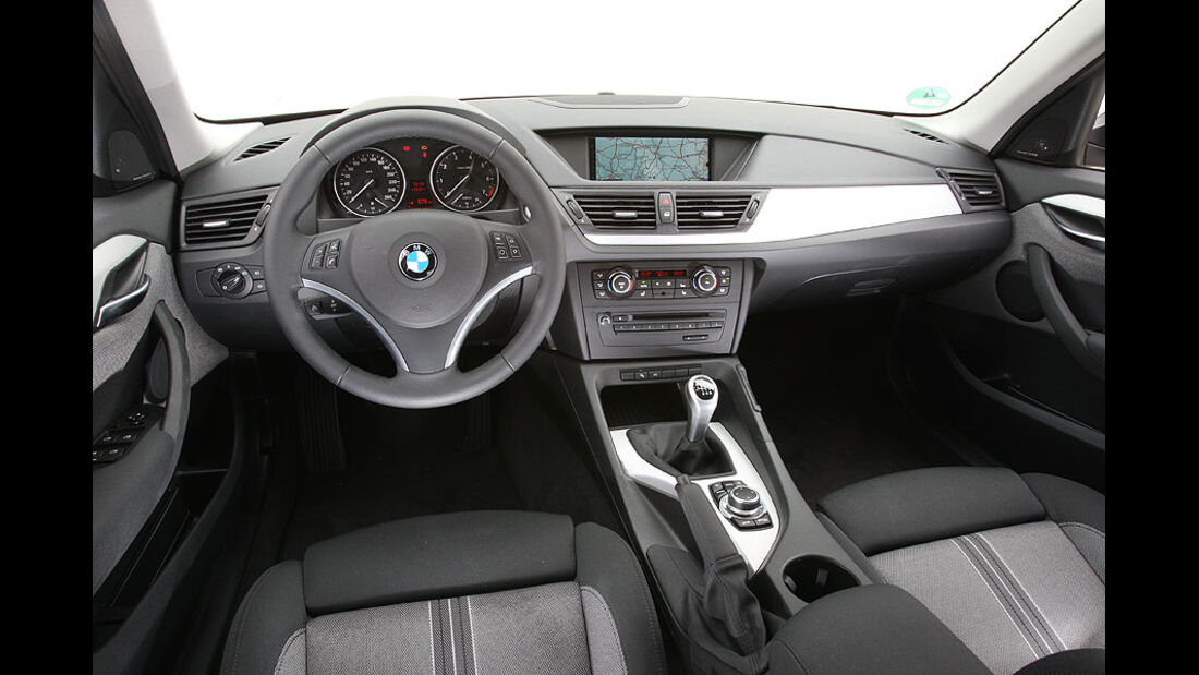 BMW X1, Cockpit
