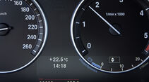 BMW X3 2010, Facelift, SUV, Cockpit, Start-Stopp, Tacho, Efficient Dynamics