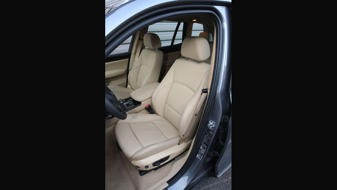 BMW X3 20d, Sitze