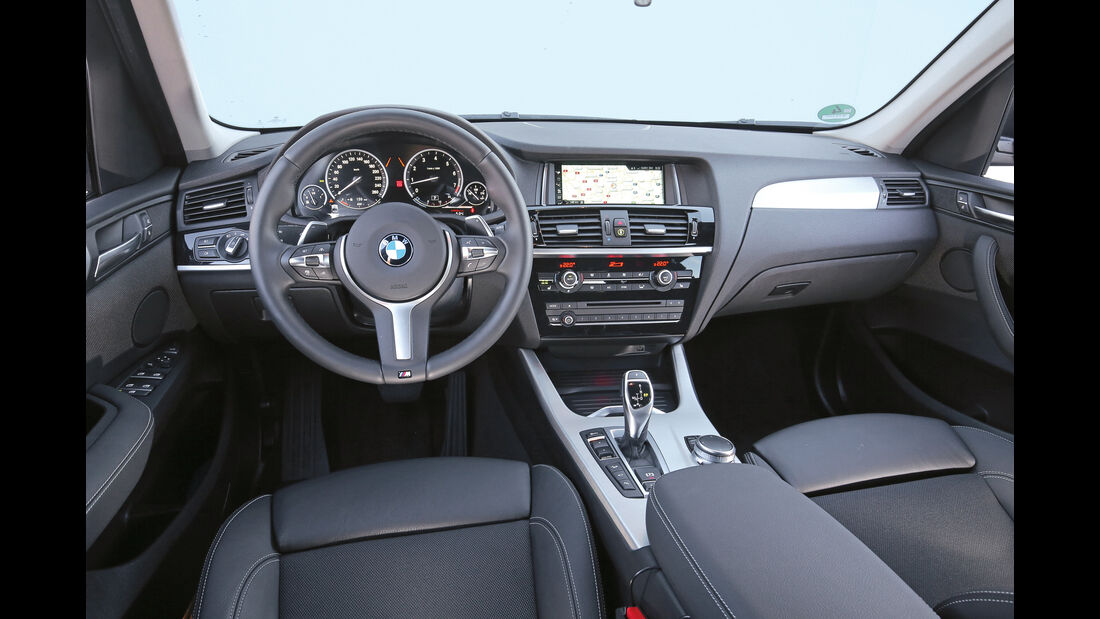 BMW X3 xDrive 28i, Cockpit