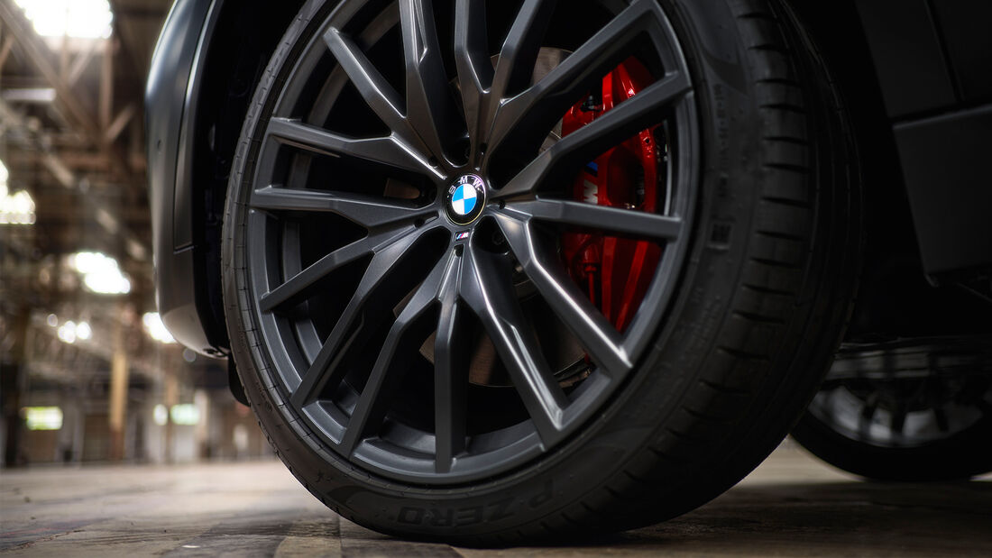 BMW X5 X6 X7 Sondermodelle Frozen Black Vermillion