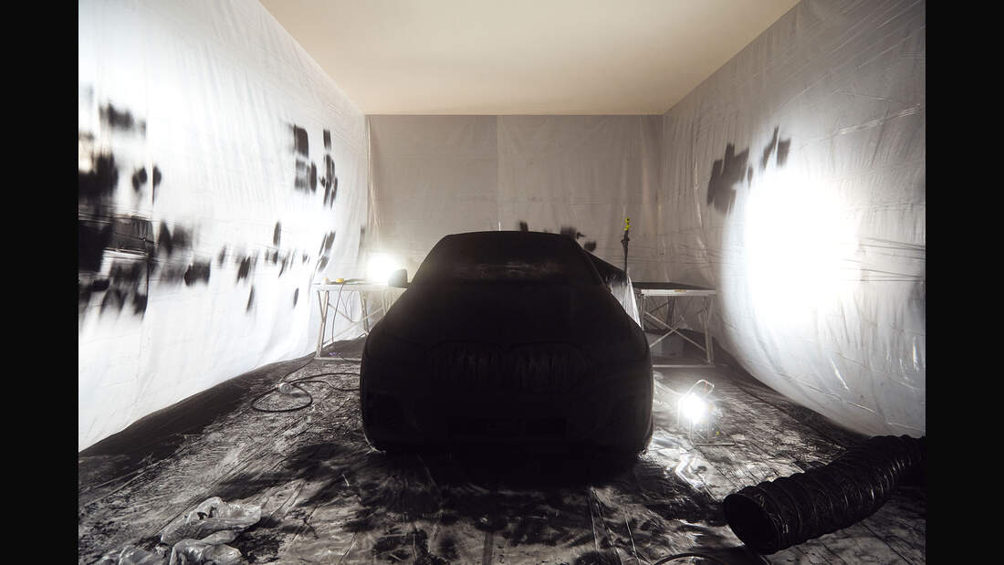 BMW X6 Vantablack VBx2 Das schwärzeste Auto der Welt auto motor und