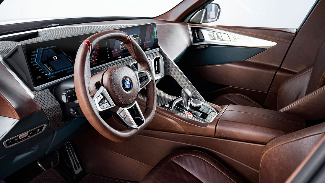 BMW XM V8 Hybrid