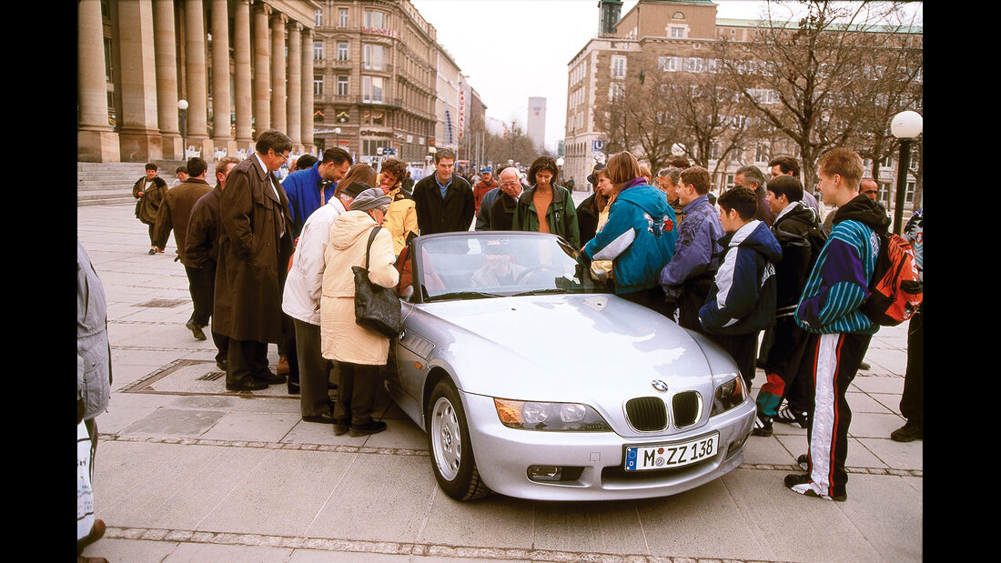 BMW Z3, Frontansicht, Passanten