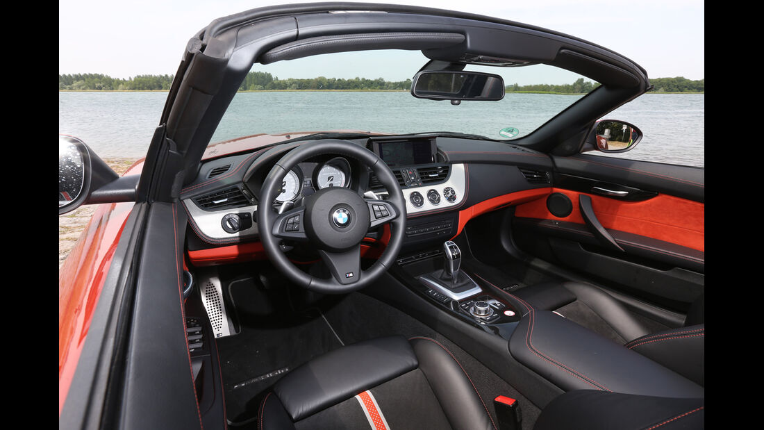 BMW Z4 s-Drive 35i, Cockpit, Lenkrad