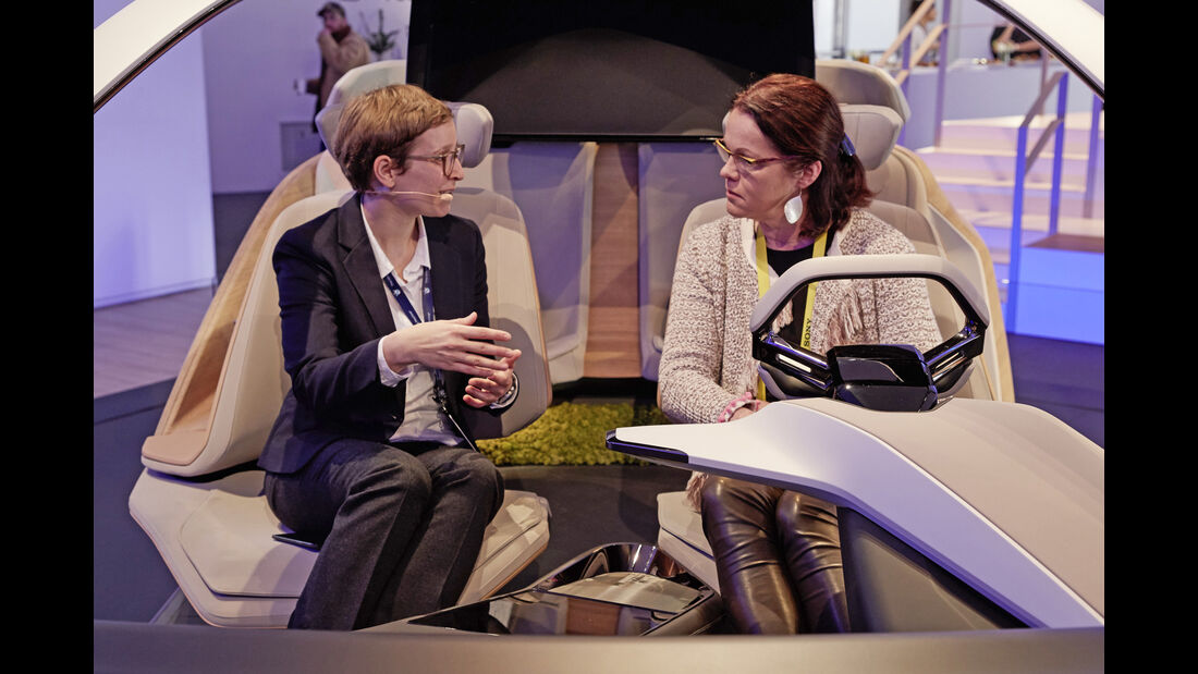 BMW i Inside Future CES 2017 Birgit Priemer