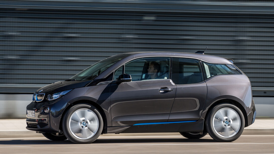 BMW I3, Mercedes B-Klasse Electric Drive, VW E-Golf Test - Auto Motor ...