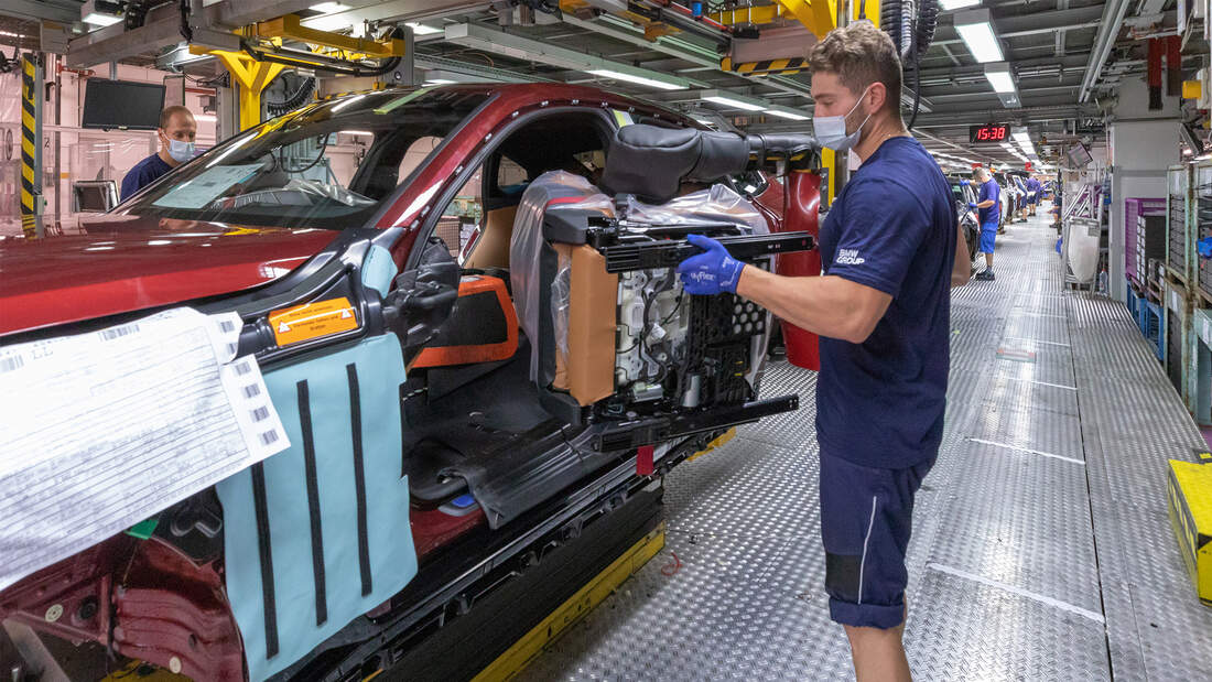 BMW-i4-Produktion-Werk-Muenchen-Elektroauto-169FullWidthArticleGalleryOverlay-fcbdf3b8-1844362.jpg