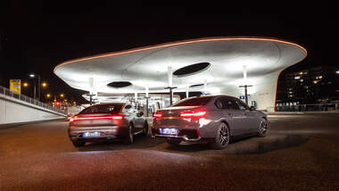 BMW i7, Mercedes EQS