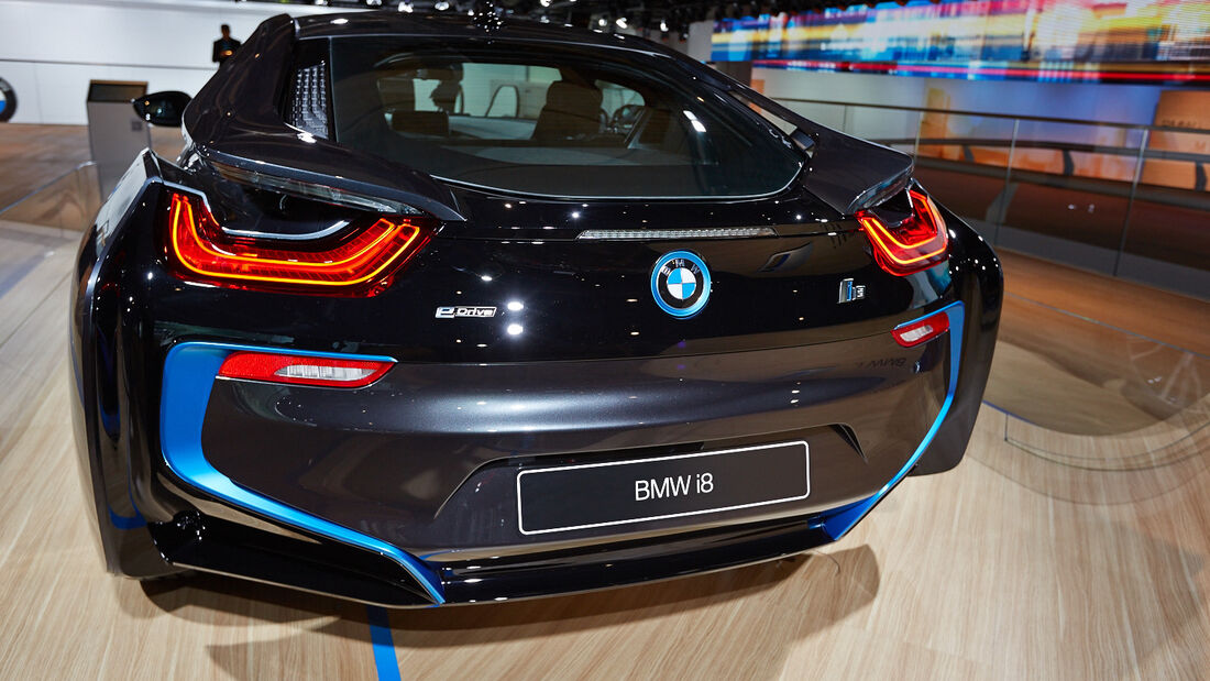 BMW i8