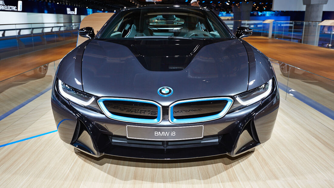 BMW i8