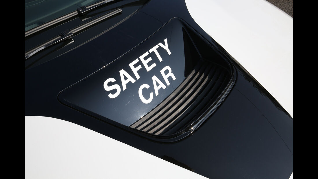 BMW i8 Safety Car, Bezeichnung