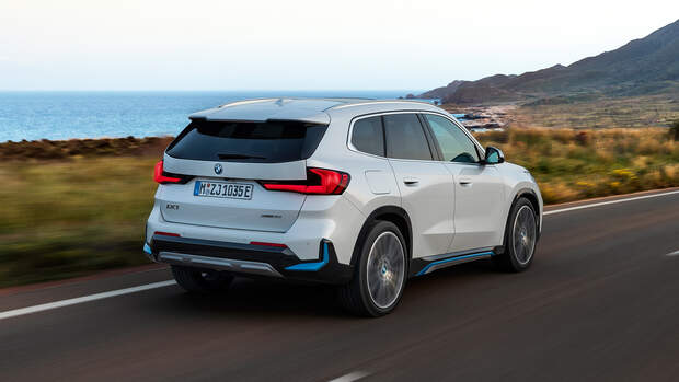 BMW iX1 xDrive30