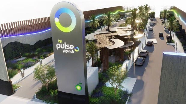 BP Pulse Gigahub Ladestation Ladepark
