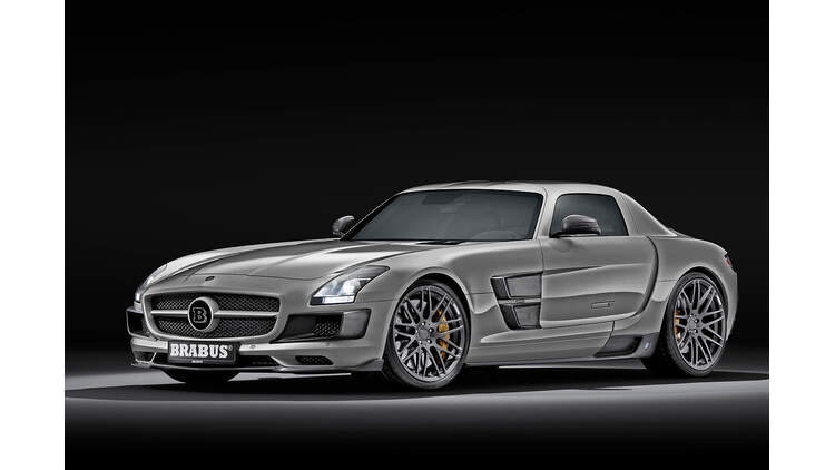 Brabus 700 Biturbo Auf Der Iaa Flugelturer Mit Biturbo Aufladung Auto Motor Und Sport