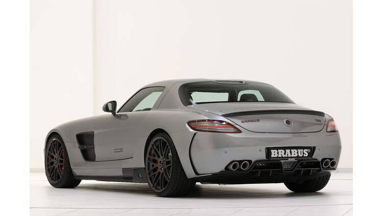 Brabus 700 Biturbo Auf Der Iaa Flugelturer Mit Biturbo Aufladung Auto Motor Und Sport