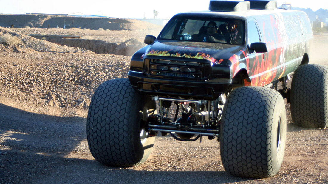 BTR Sin City Hustler Monster Truck