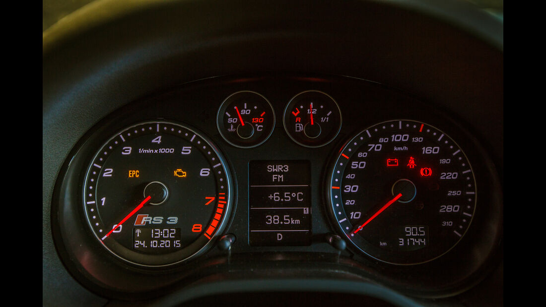 BTRS-AUDI RS 3 Sportback, Rundinstrumente