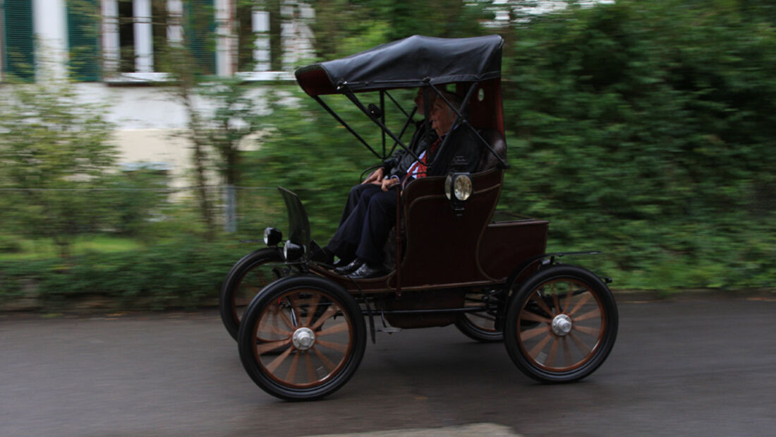 Baker Electric 1904, Seitenansicht