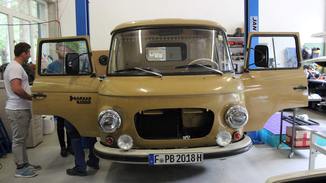 Barkas B 1000-Umbau - Tourstart Mit Elektro-DDR-Bulli Verschoben - Auto ...