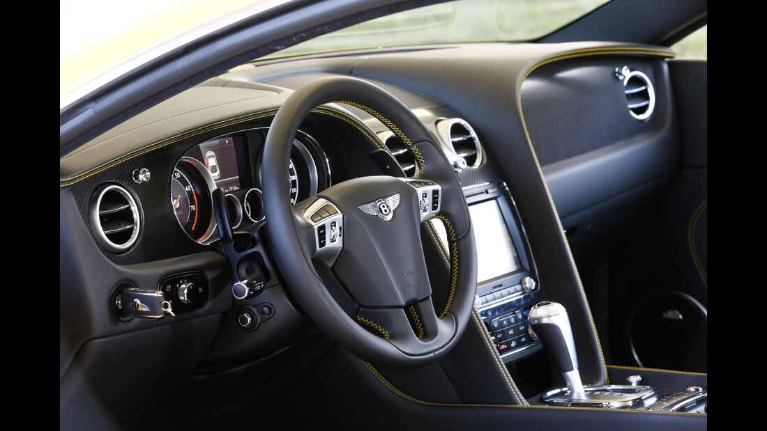 Bentley Continental GT V8 S, Cockpit